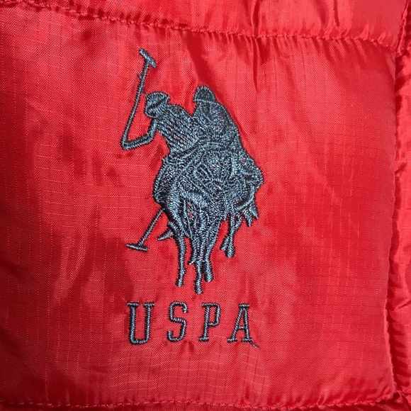 U.S. Polo Red Puffer Vest Boys size S/8 - Picture 2 of 7